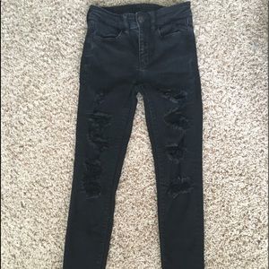 Black ripped american eagle jeans